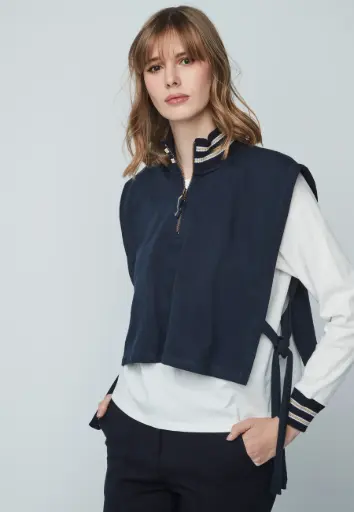 Sudadera combinada azul y blanco