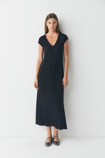 Vestido largo fluído color negro